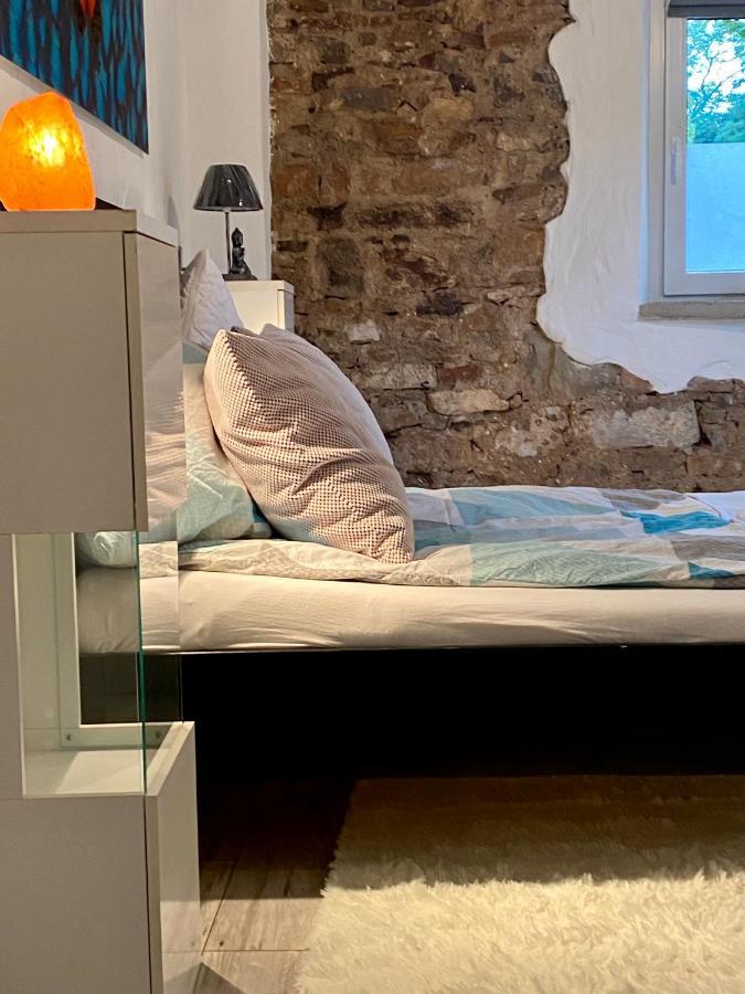 Eifelstein, Apartment Mit Whirlpool Und Ofen Dahlem  Bagian luar foto