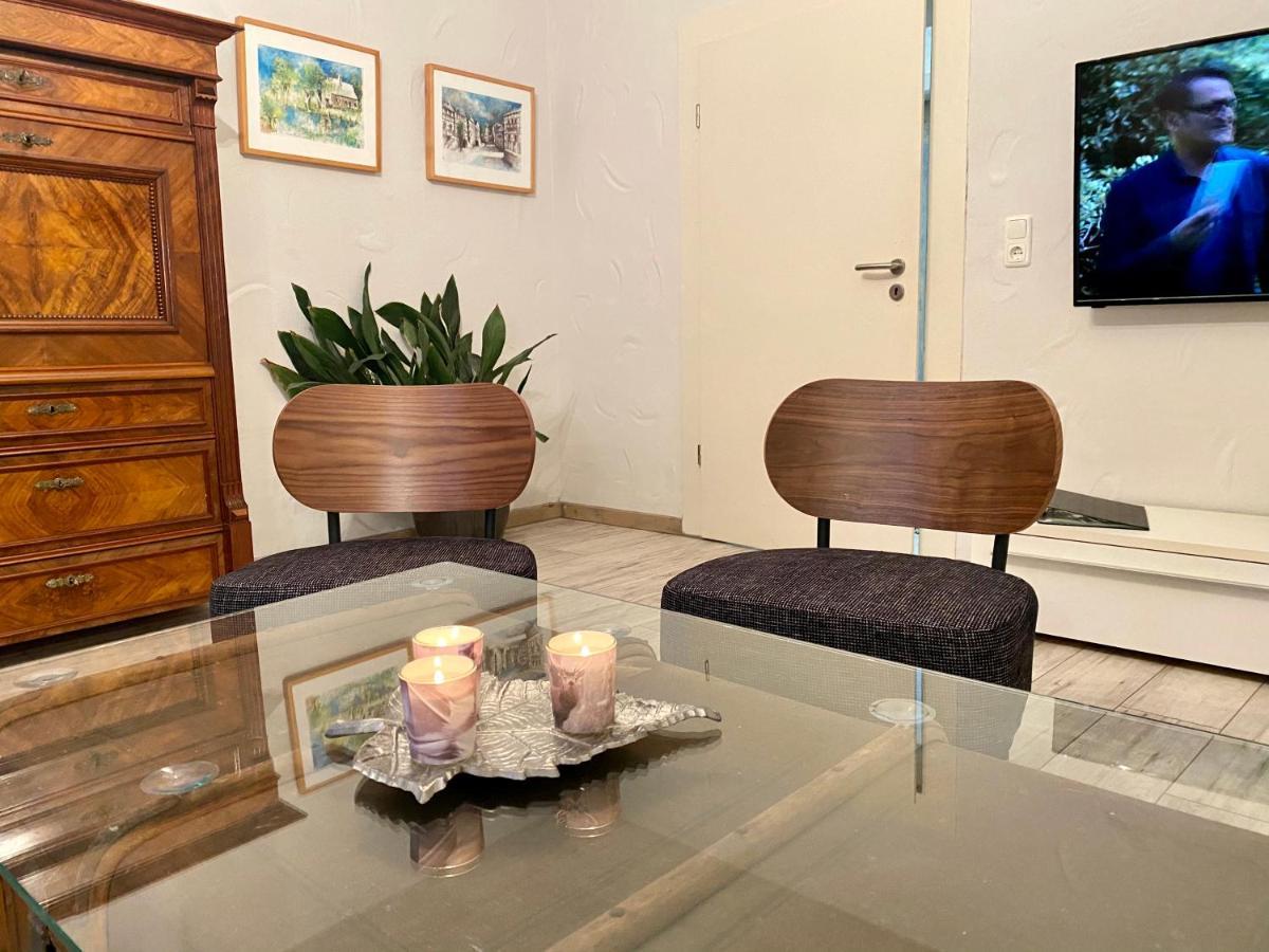 Eifelstein, Apartment Mit Whirlpool Und Ofen Dahlem  Bagian luar foto